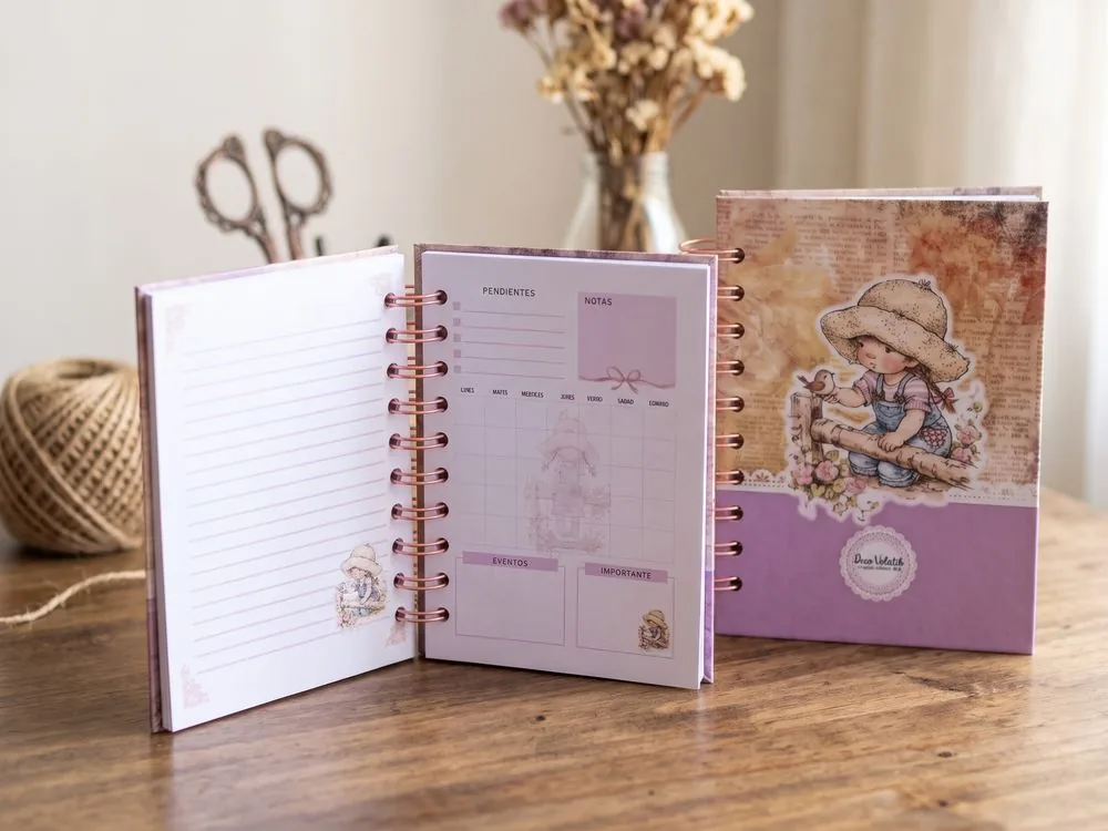 Cuaderno Niña con pajarito